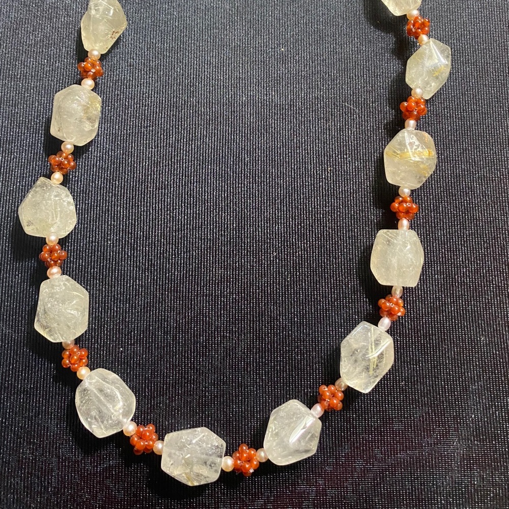 Quartz stone necklace